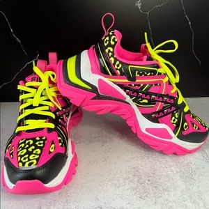 FILA Electrove 2 Neon Pink/Yellow/Black/White size 8 EUC